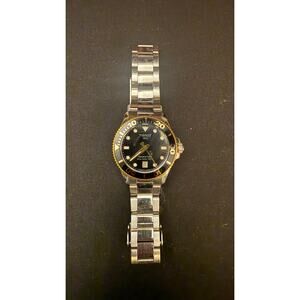 Tissot Seastar 1000 Quartz 40mm - Two-Tone Swiss Diver (T120410A)